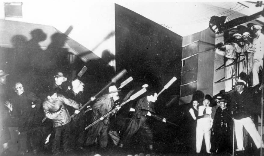 A play at the Jewish Theater in prewar Vilna