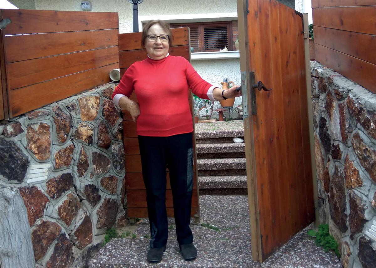 רות מייק, ילידת 1940, פולין, כיום גרה באשקלון
