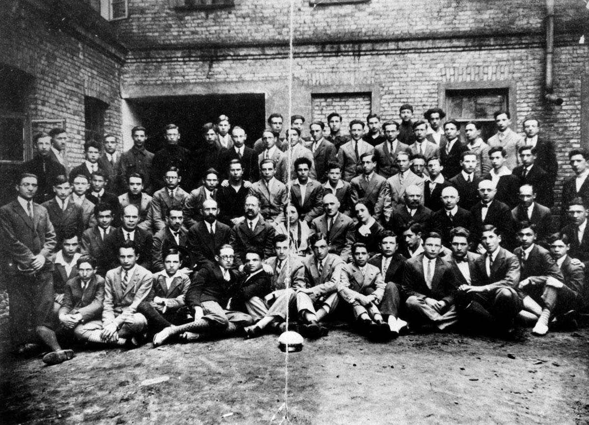 תלמידי הפוליטכניון היהודי בווילנה לפני המלחמה