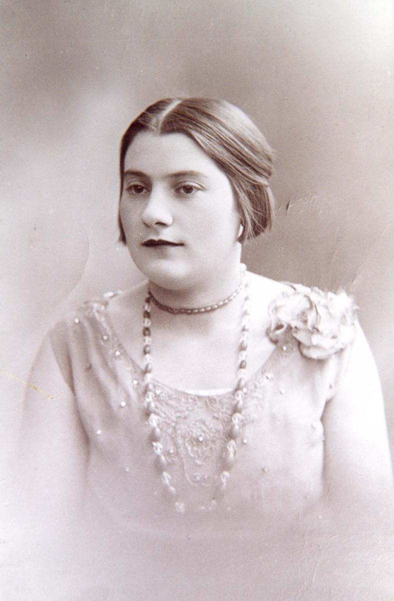 פאני דולברג, אמה של מלכה רוזנטל