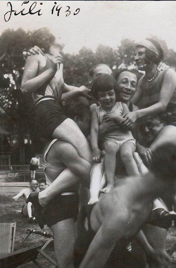 וילי, אלזה ולילו ארמן בחופשה, 1930
