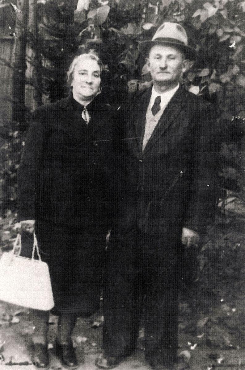 Esther and Abba Nojman after the war, 1949