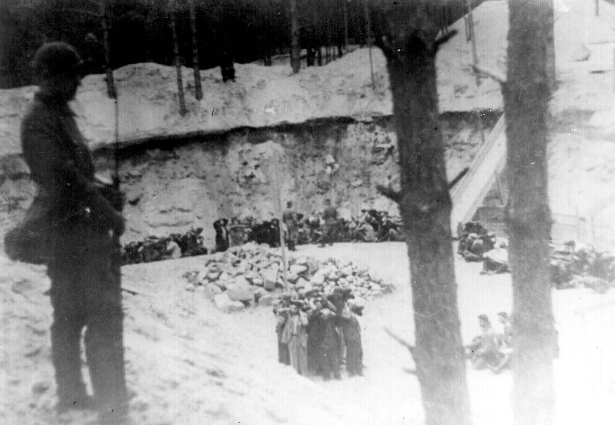 Jews being taken to the murder site in Ponary by members of the Lithuanian militia, 1941