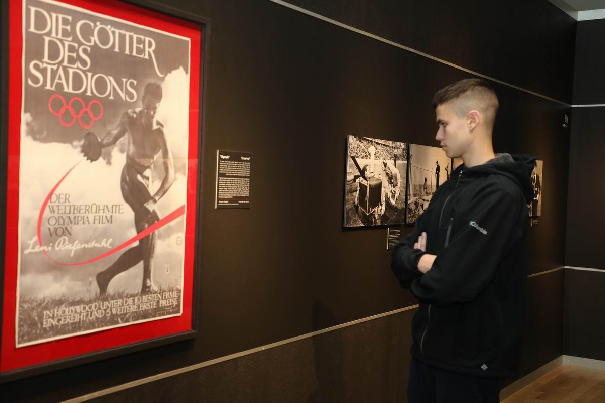 &quot;Flashes of Memory&quot; features a range of original newspaper clippings, posters, photos and Holocaust-era cameras