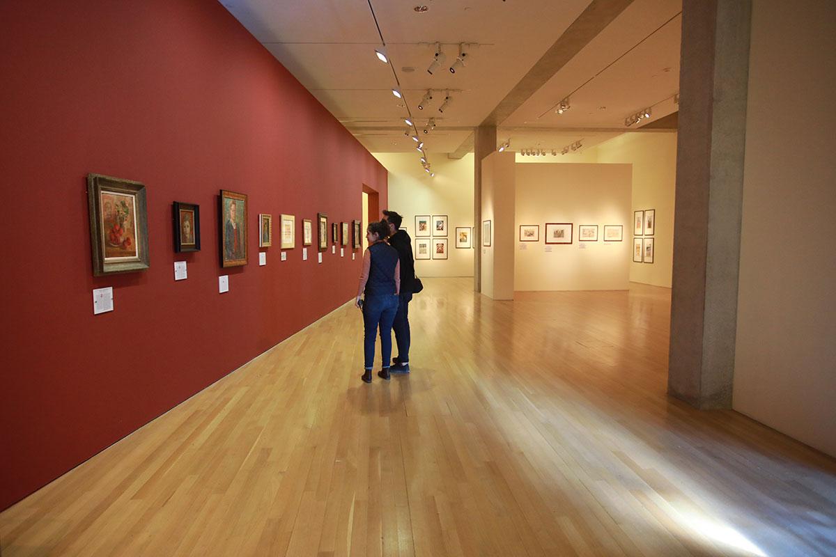 Besucher im Kunstmuseum