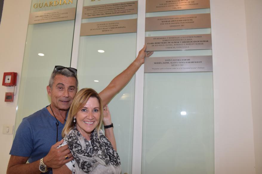 Daniel y Elizabeth Slimak de Venezuela-Miami durante su visita a Yad Vashem