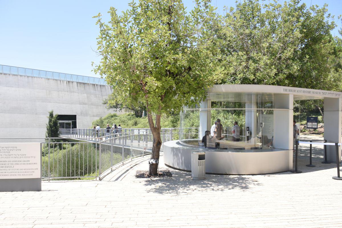 Yad Vashem is Open to the Public