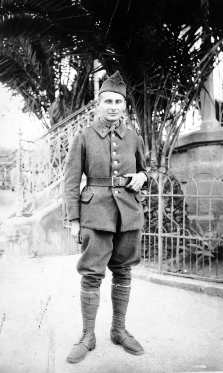 Konrad Emanuel Hirsch in his French Army uniform, 1940