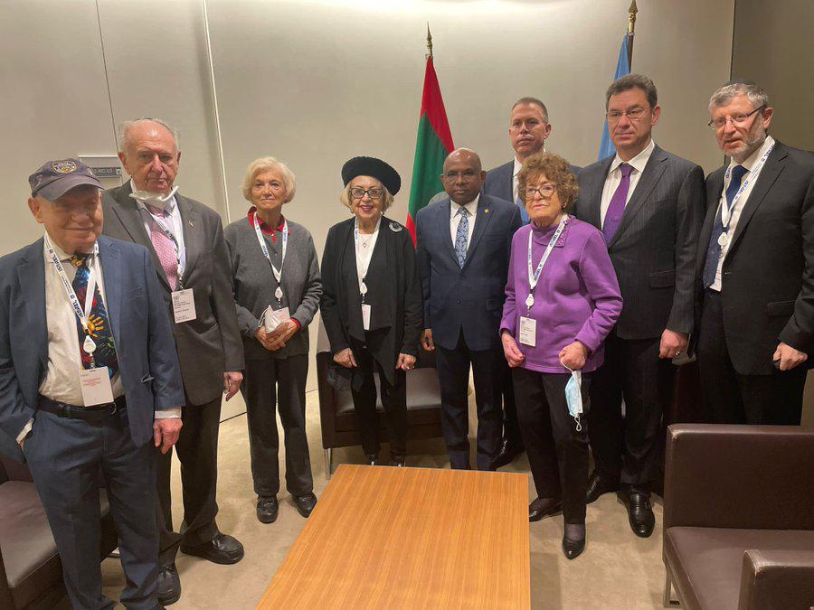 Holocaust survivors join Israeli Ambassador to the UN H.E. Mr. Gilad Erdan and Second-Generation member Albert Bourla, recipient of the Genesis Prize, for the passing of the resolution condemning Holocaust denial and distortion