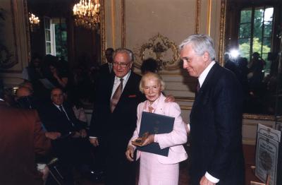 Madame Carven lors d’une cérémonie en son honneur à Paris