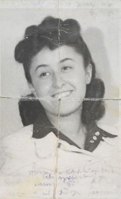 The photograph of Anny Tzchori that Pawel kept throughout the war