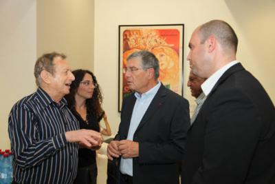 At the Yad Vashem Visual Center, Left to right: Avraham Harshalom, Holocaust Survivor, that thanks to his generosity the Online Film Database is available online; Liat Benhabib, Director of the Visual Center at Yad Vashem; Avner Shalev