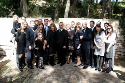 The extended Stromer and Streker families together in the Garden of the Righteous