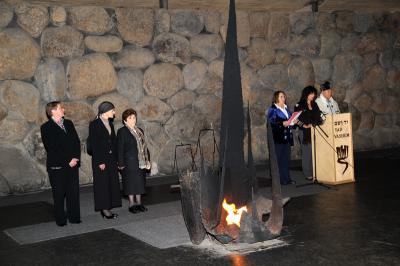 Memorial ceremony in the Hall of Remembrance. From the left - Polish Ambassador to Israel Agnieszka Magdziak Miszewska, the granddaughter of Wojciech Twardzicki, Jadwiga Zarnowiecka, and Holocaust survivor Zahava Schwartz