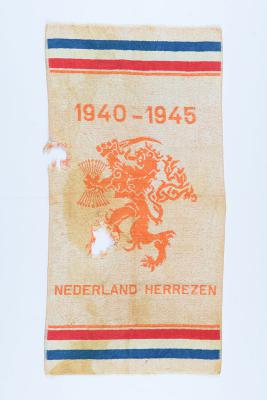 Towel produced by the Farberde factory in the city of Groningen, the Netherlands to mark the liberation of the Netherlands on 5 May 1945