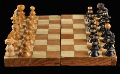 Aharon Rennert's chess set