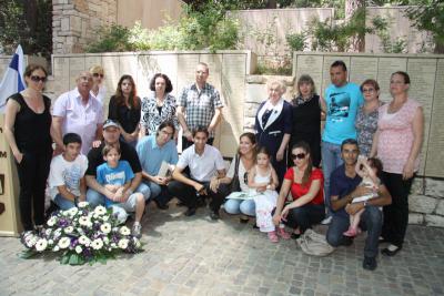The descendants of Sara Gurvich and Roza Forkus, who were saved by Antanas Babonas and Ona &amp; Antanas Korsakas with the rescuers daughter in law and granddaughter, Yad Vashem, June 2011