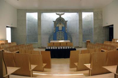 מראה בית הכנסת מבפנים