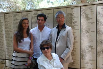 Mr. Lennart Bjelke, son of Dr. Manuel Antonio Munoz Borrero with his children Manuel and Manuela together with Mrs. Betty Meyer in the Garden of the Righteous
