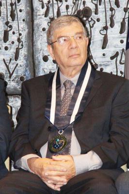 Chairman of the Yad Vashem Directorate at the award ceremony