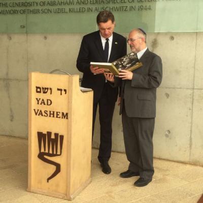 The Prime Minister is presented with the Yad Vashem Album, &quot;To Bear Witness&quot;