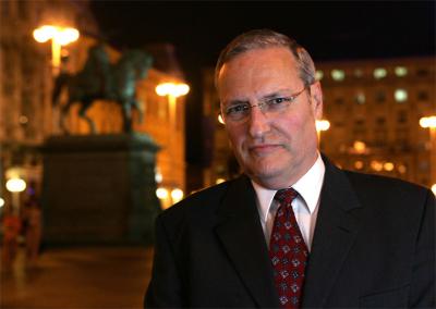 Dr. Efraim Zuroff