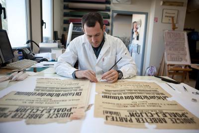 Laboratorio de conservación en los Archivos de Yad Vashem 