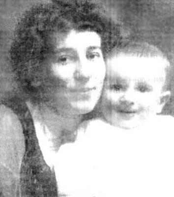 ויוריקה אגאריצי ובנה
