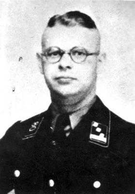 Krueger, Hans, SS-Hauptsturmfuehrer [Capitán de la SS], un Oficial de la Sipo que sirvió en Stanislawow