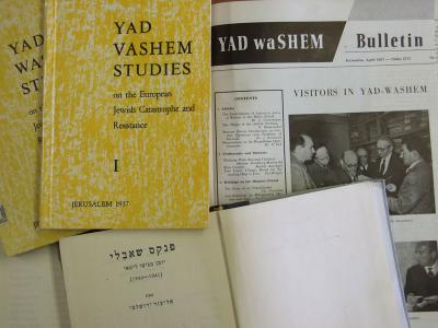 Algunas de las primeras publicaciones de Yad Vashem