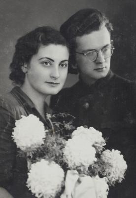 Rosa Rosenstrauss and Karl Rosenzweig on their wedding day in 1945, Romania.