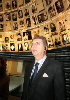 President of UN General Assembly Srgjan Kerim of Macedonia views the Hall of Names during his visit to Yad Vashem