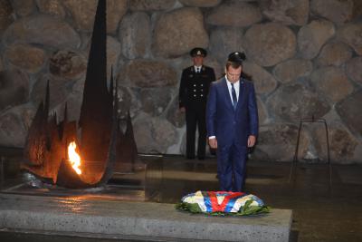 After rekindling the Eternal Flame, Prime Minister Medvedev laid a wreath in the Hall of Remembrance 