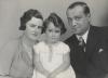 Walter and Edith Elkeles with their daughter Miriam
