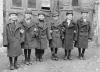 רומניה, בוקרשט, ילדים אשר קיבלו בגדים מארגוני עזרה עצמית, 1942-1944