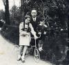 Jehuda Landau with his children, Frymet and Getzel, Poland, prewar