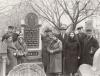 La familia Berland durante un servicio de conmemoración en el  cementerio judío de Chełm, 1916.
