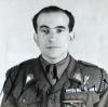 תמונתו של יואל צרבונגורה מתוך פנקס החוגר שלו כחייל בצבא הבריטי