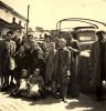 ילדים שהוסתרו בבתי נוצרים נאספים על ידי אנשי פלוגת הסעד, יוון, 1946-1945.
