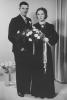 וילם וחריטדינה ואן דר סלויס ביום נישואיהם. הולנד, 1942