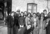 מר ארנובסקי עם קבוצת חלוצים, וילנה, 1937