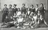 קבוצת בנות מראשוני תנועת &quot;השומר הצעיר&quot; הציונית בדומברובה גורניצ'ה בשנת 1919.
