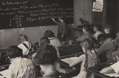 Schüler während des Unterrichts an der jüdischen Schule, 1935-36