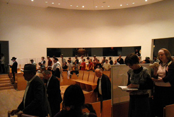 Abendgebet (Ma'ariv) in der Synagoge in Yad Vashem in Gedenken an die Opfer des Novemberpogroms, 9.11.2010