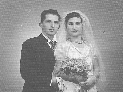 Karolina Daniel y Lazar-Eliezer Kasorla el día de su boda, Salónica, 15 de febrero de 1939