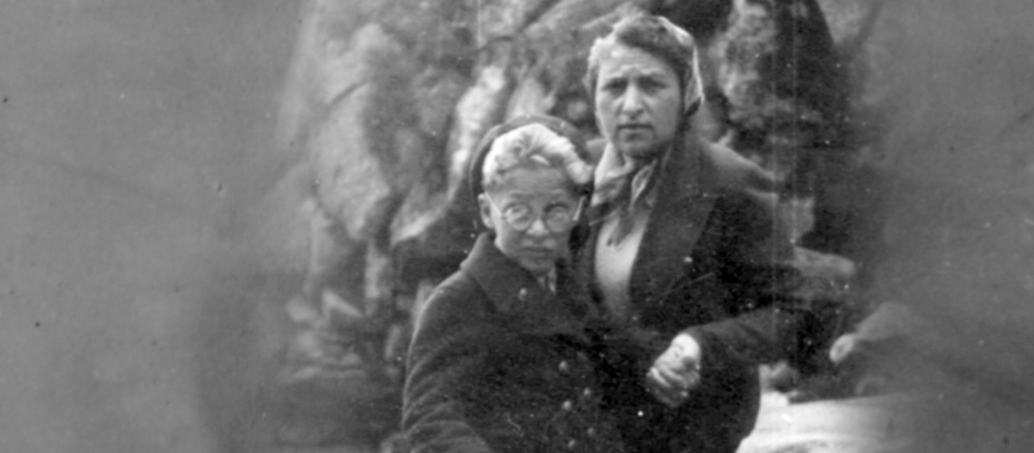 Fela Zabludowski and her son Alexander in Zakopane, 1939