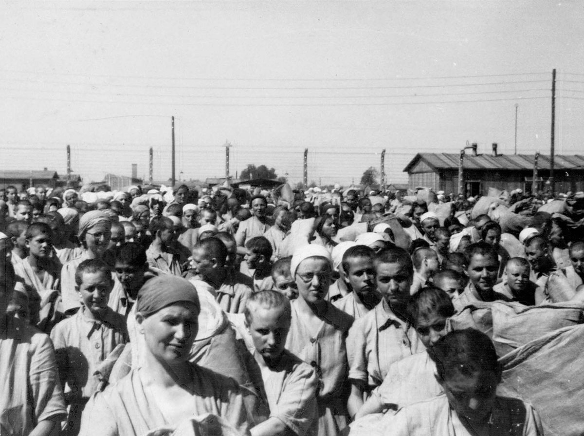 Jewish women prisoners