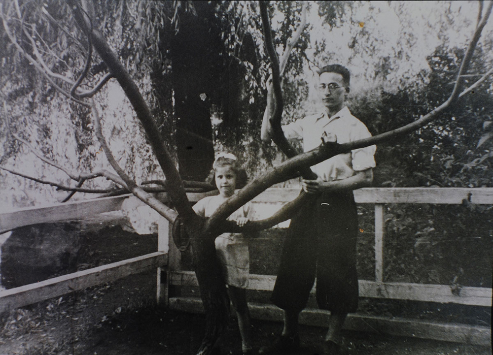 Natan Beitner (right), prewar. Natan perished in the Holocaust