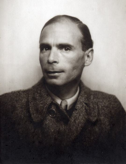 Felix Nussbaum. © Porträtfoto Felix Nussbaum, 1942. © Foto Felix-Nussbaum-Haus Osnabrück