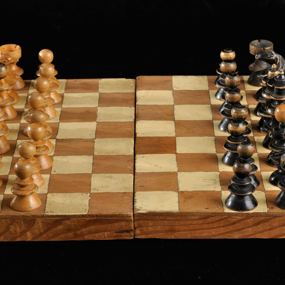 משחק שחמט - פריט יחיד שנותר מבית משפחת רנרט